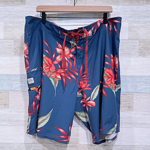 Quiksilver Waterman Tropical Floral Board Shorts Blue Pocket Swim Mens 38 - Picture 1 of 5